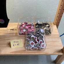 Load image into Gallery viewer, Peony Vulva Badge